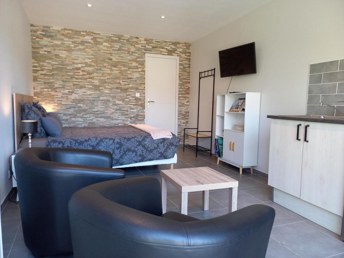 Le Studio Restauration Netflix et Jacuzzi Proche des grands lacs Montmorency-Beaufort Esterno foto