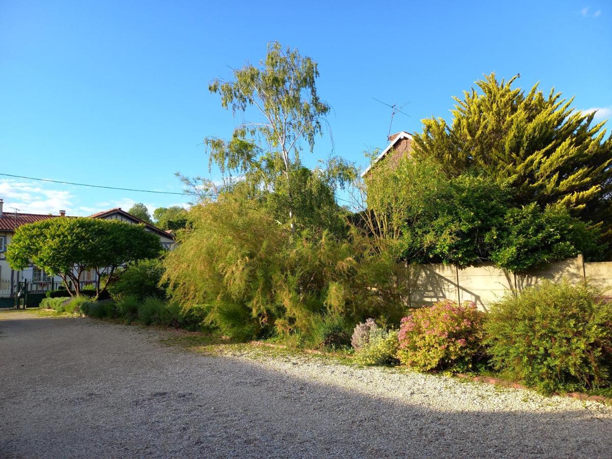 Le Studio Restauration Netflix et Jacuzzi Proche des grands lacs Montmorency-Beaufort Esterno foto